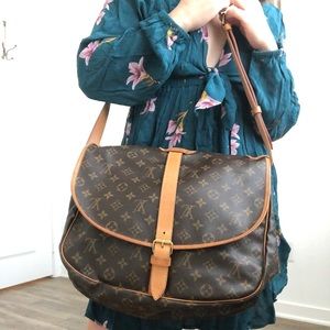 🎁🎁🎁🎄✨LOUIS VUITTON SAUMUR GM✨🎄🎁🎁